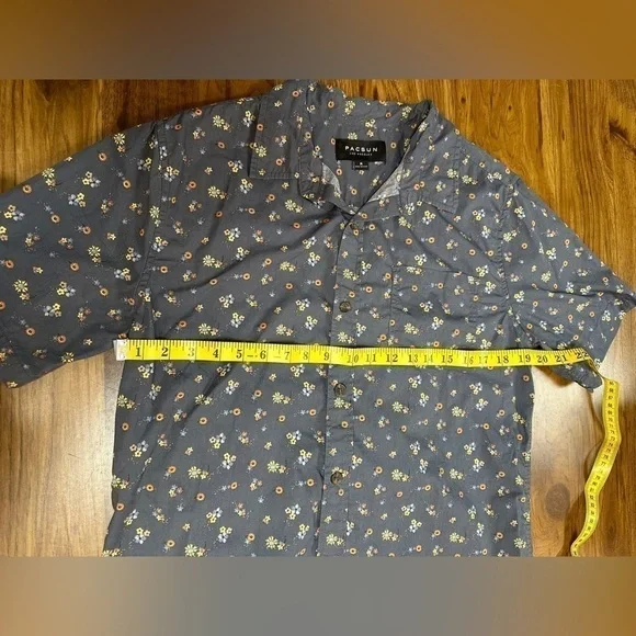 Pacsun Men’s Size Medium Button Up Blue Floral Short Sleeve Shirt - Picture 4 of 7